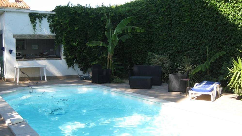 Chambre Seville - Mas Saint-Louis - Piscine Chauffee Эг-Морт Экстерьер фото
